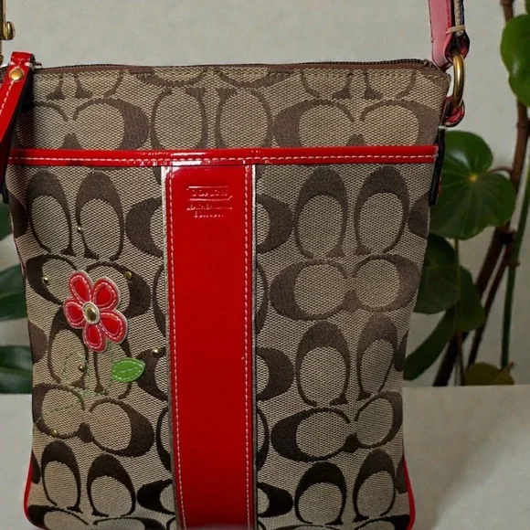 Vintage Coach Penelope signature canvas floral crossbody bag - Picture 3 of 7